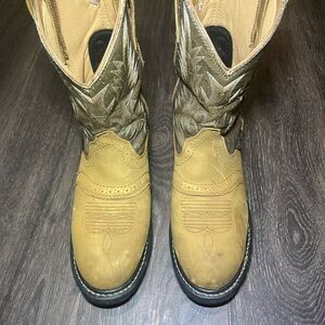 Ariat Brown and Tan Cowboy Boots